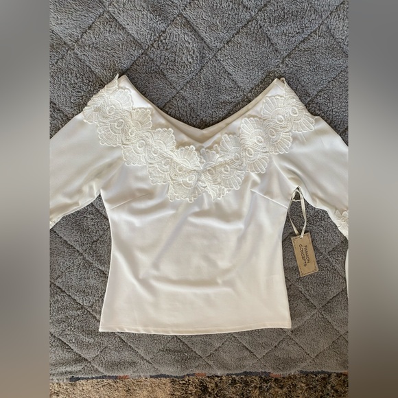 Beautiful Fashion Concepts Blouse NWT - Picture 4 of 13